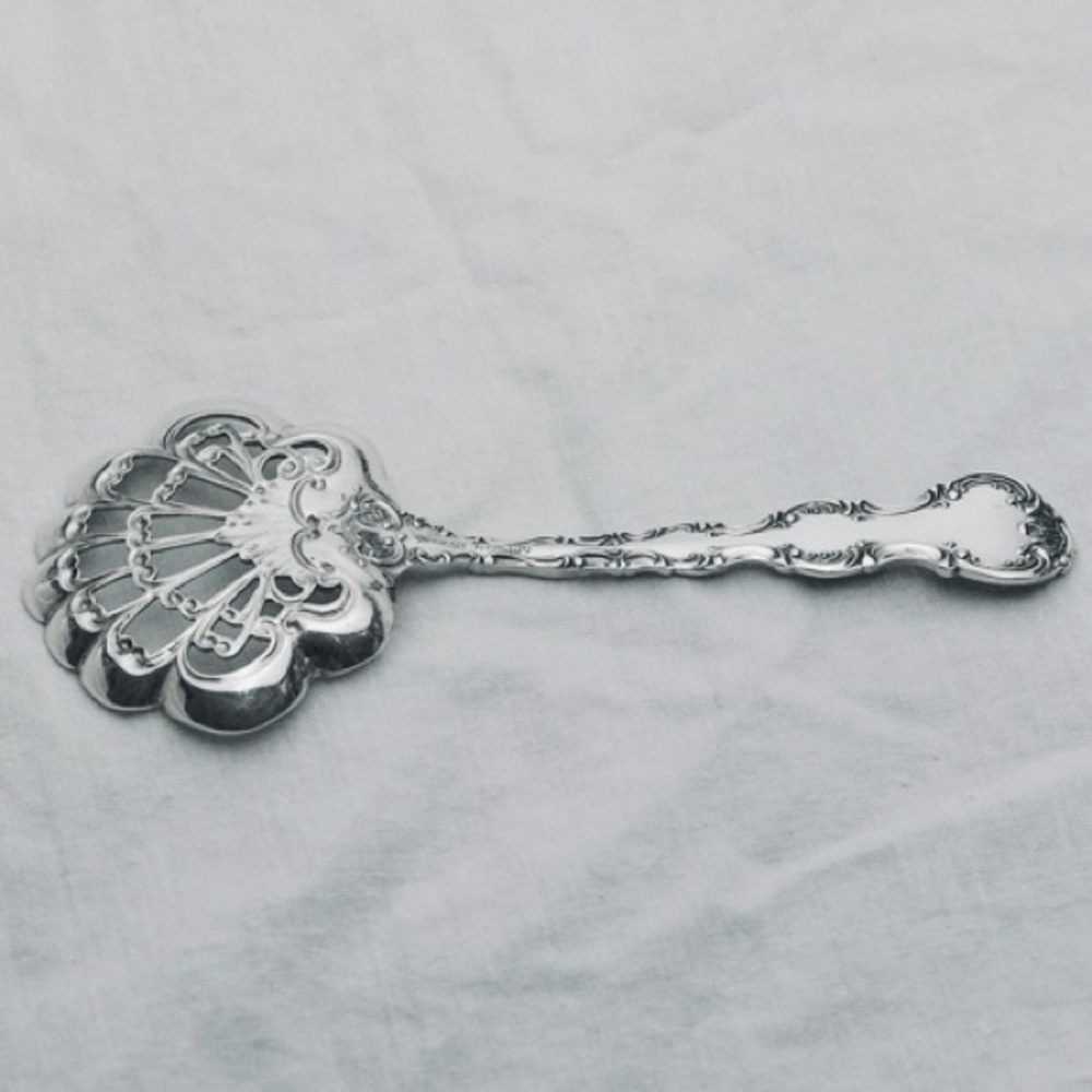 Strasbourg Bon Bon Spoon W/Pierced Bowl
Strasbourg (Sterling, "Gorham", 1897